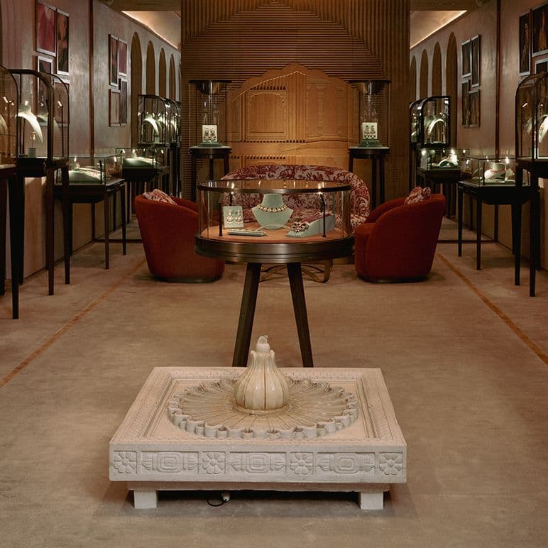 DLF Emporio, Vasant Kunj