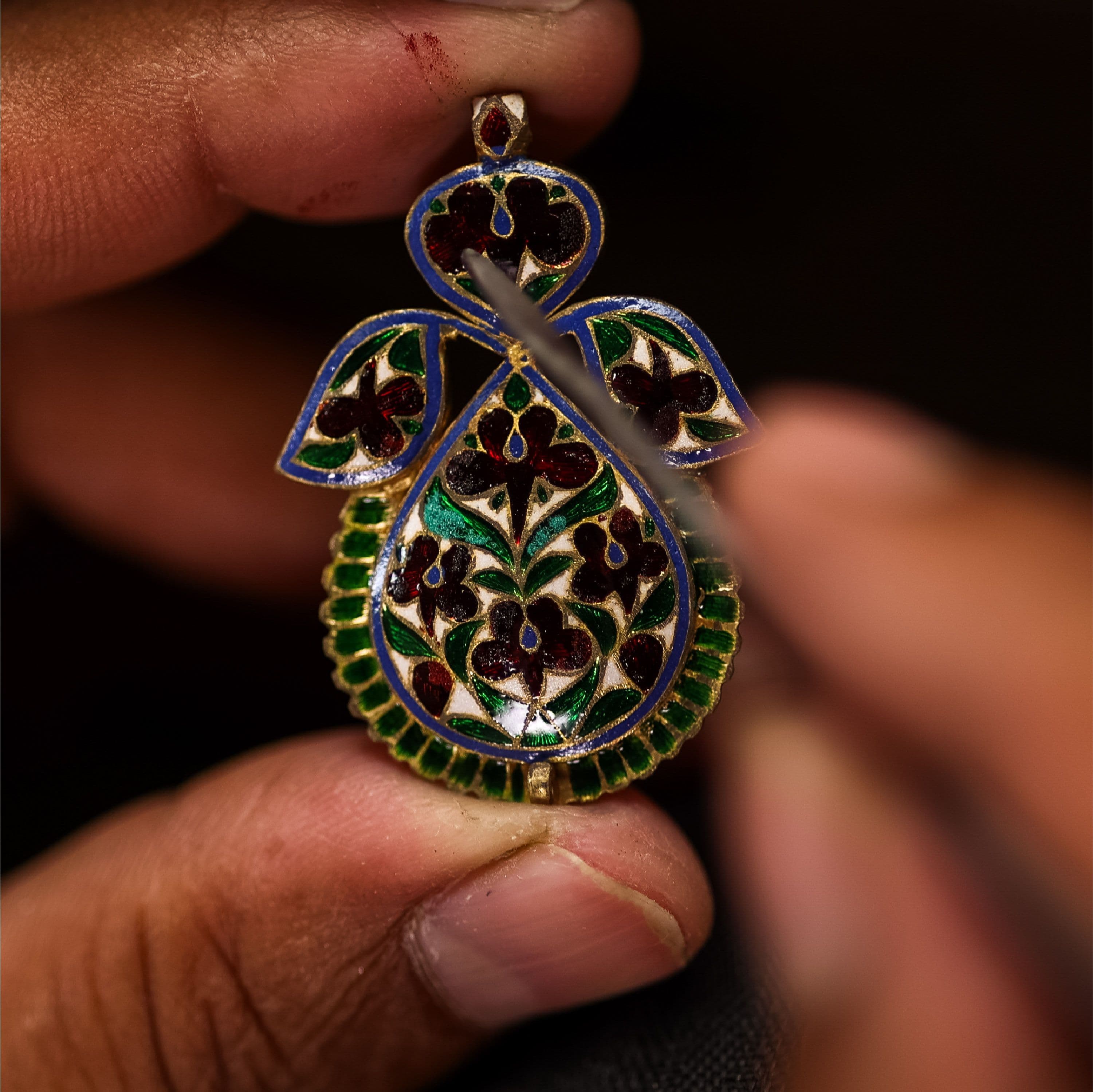 Reverse enamelling